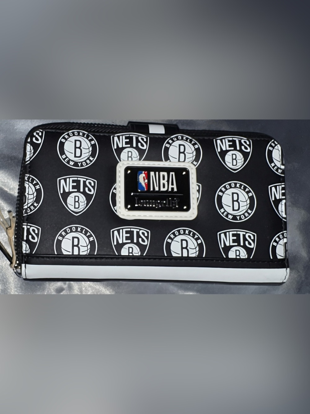 NBA Brooklyn Nets Logo Zip Around Wallet